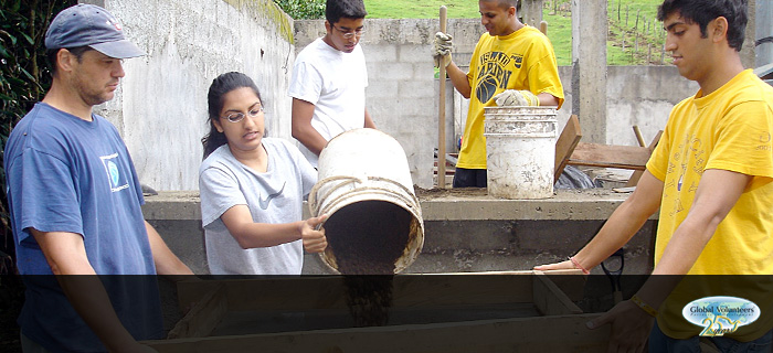 Global Volunteers