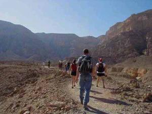 03+Fall+-+hiking+in+the+southern+negev2