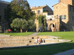 study at Lorenzo de'Medici for One Semester