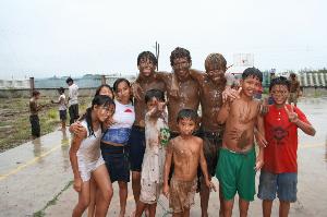AT+muddy+kids+with+orphans+IO