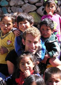 Matt+with+kids+at+ProPeru