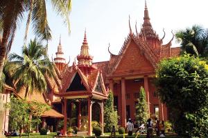 Cambodia travel and volunteering